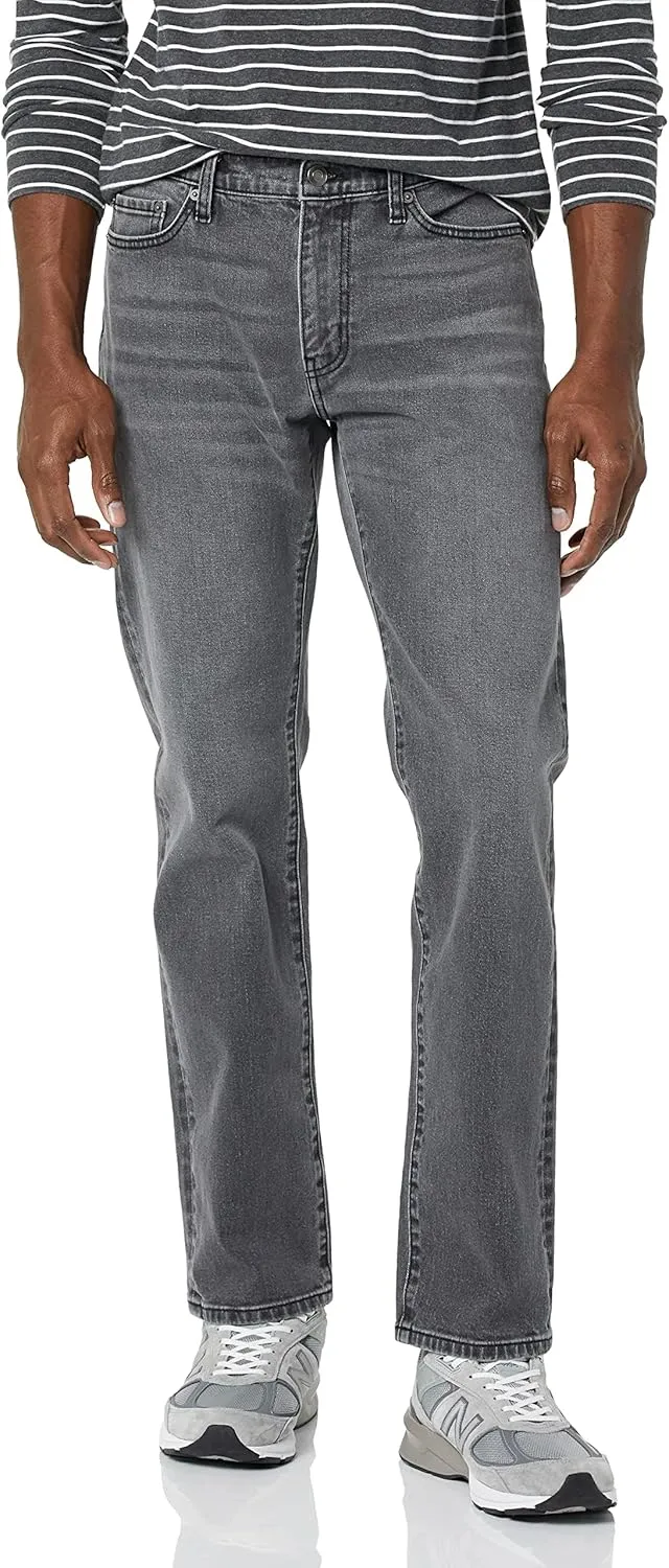 Amazon Essentials Men's Straight-Fit Stretch Jean