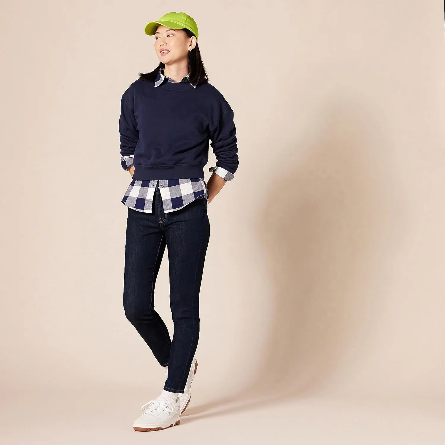 Amazon Essentials Women's Mid-Rise Stretchy Skinny Jean