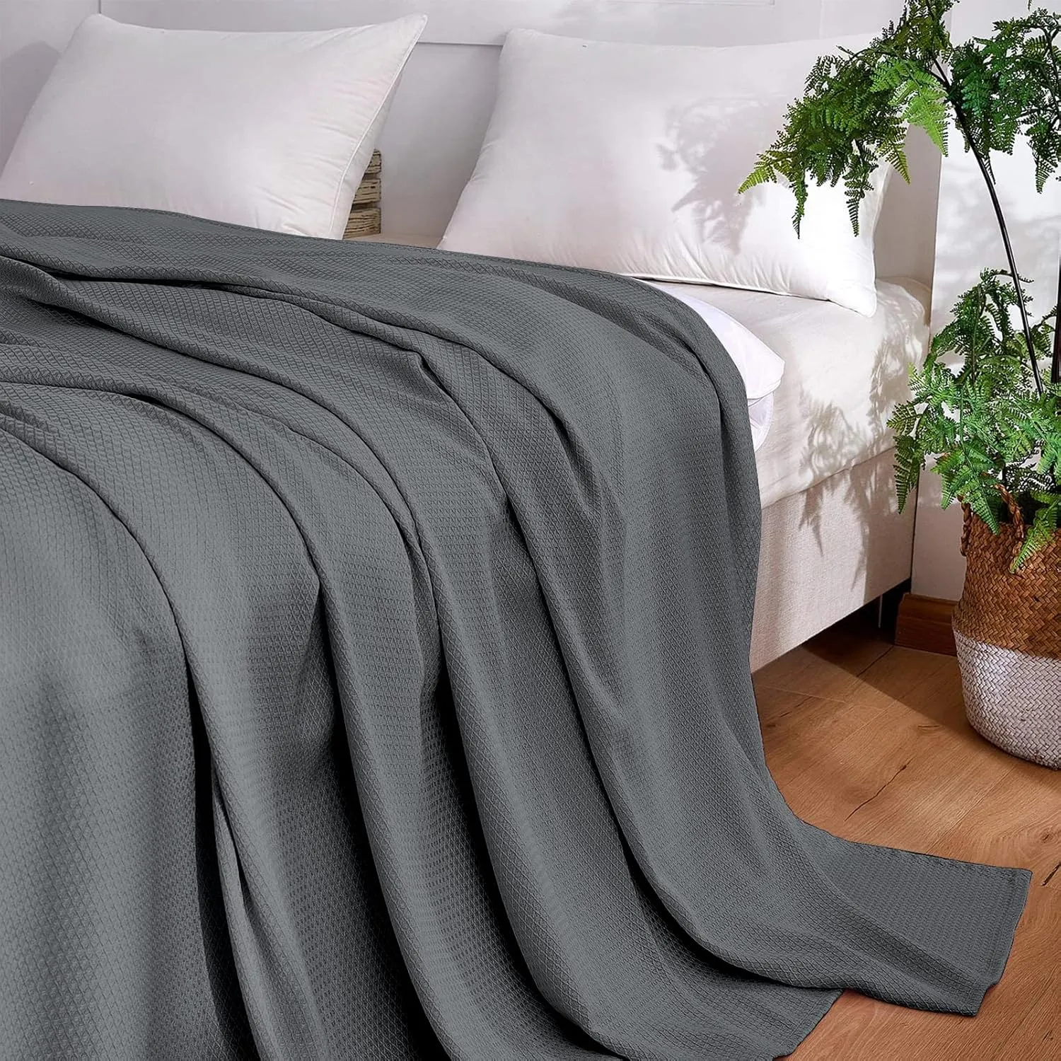 DANGTOP Cooling Blankets, 100% Rayon Derived from Bamboo, Absorbs Body Heat to Keep Cool on Warm Night, Ultra-Cool Lightweight Blanket(79x91 inches, Dark Grey)