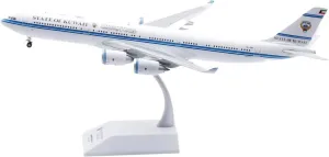 Diecast Plane Model 1:200 for A340-500 C-GKOM Alloy Collectible Plane Diecast Model Decorative Home