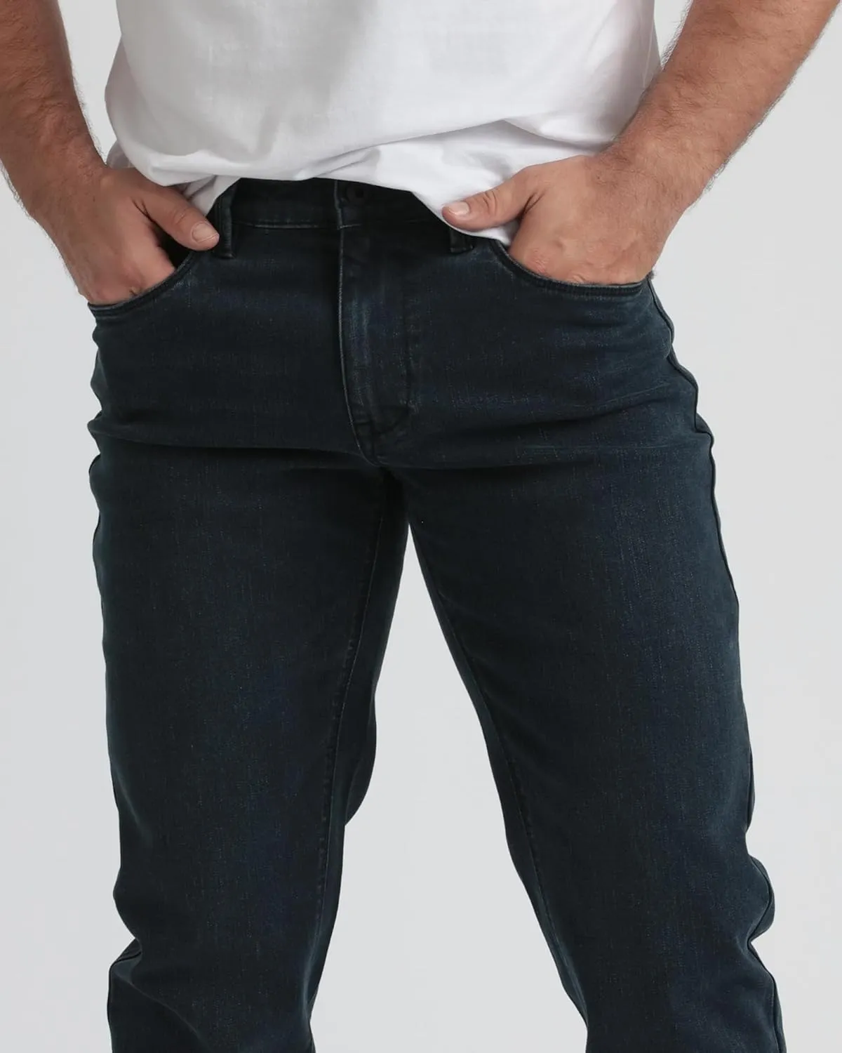 Kenneth Cole REACTION Athletic Fit Jeans for Men - Soft and Flexible Stretch Jeans - Men's Jeans Roomier Fit