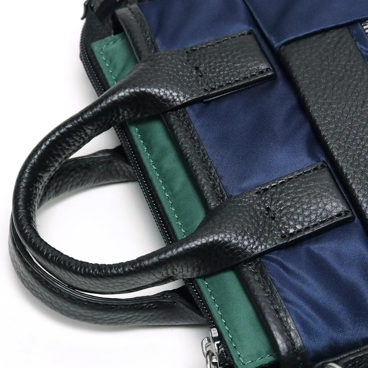 LANVIN en Bleu Contemporary