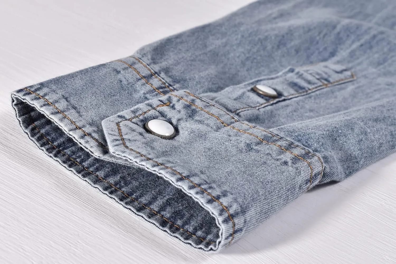 Men's Long Sleeve Double Pocket Snap Denim Shirt