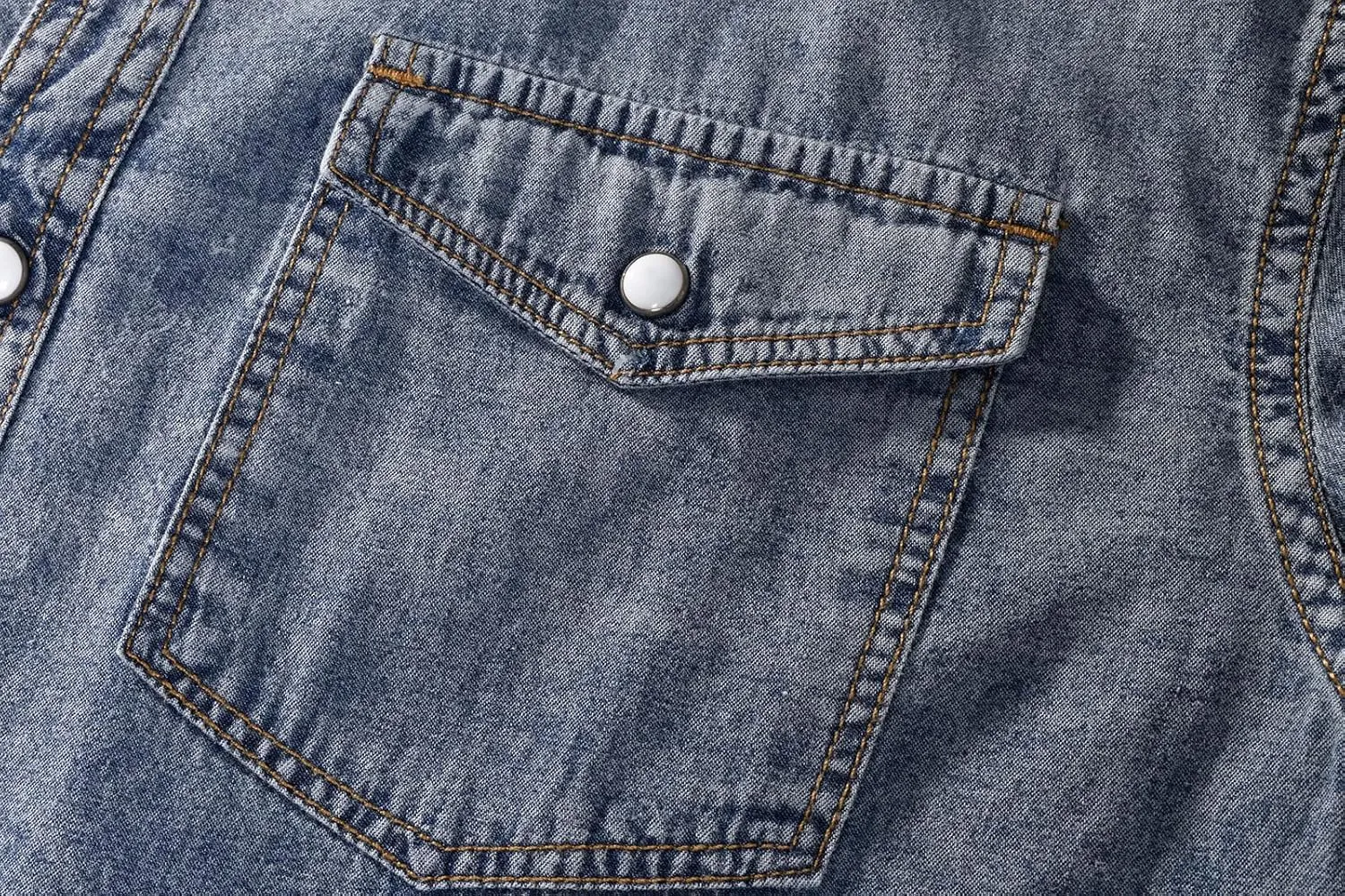 Men's Long Sleeve Double Pocket Snap Denim Shirt