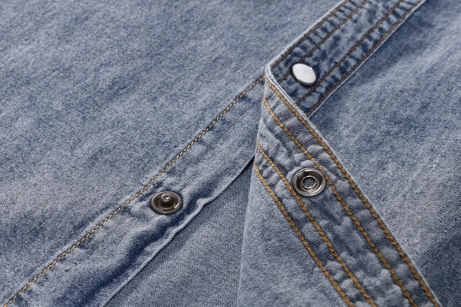 Men's Long Sleeve Double Pocket Snap Denim Shirt
