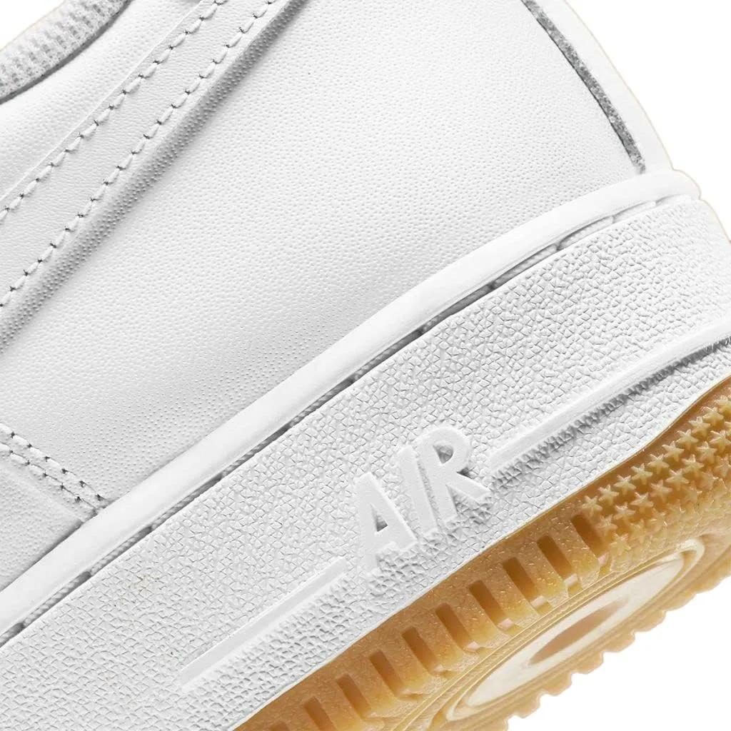 Nike Men's Modern