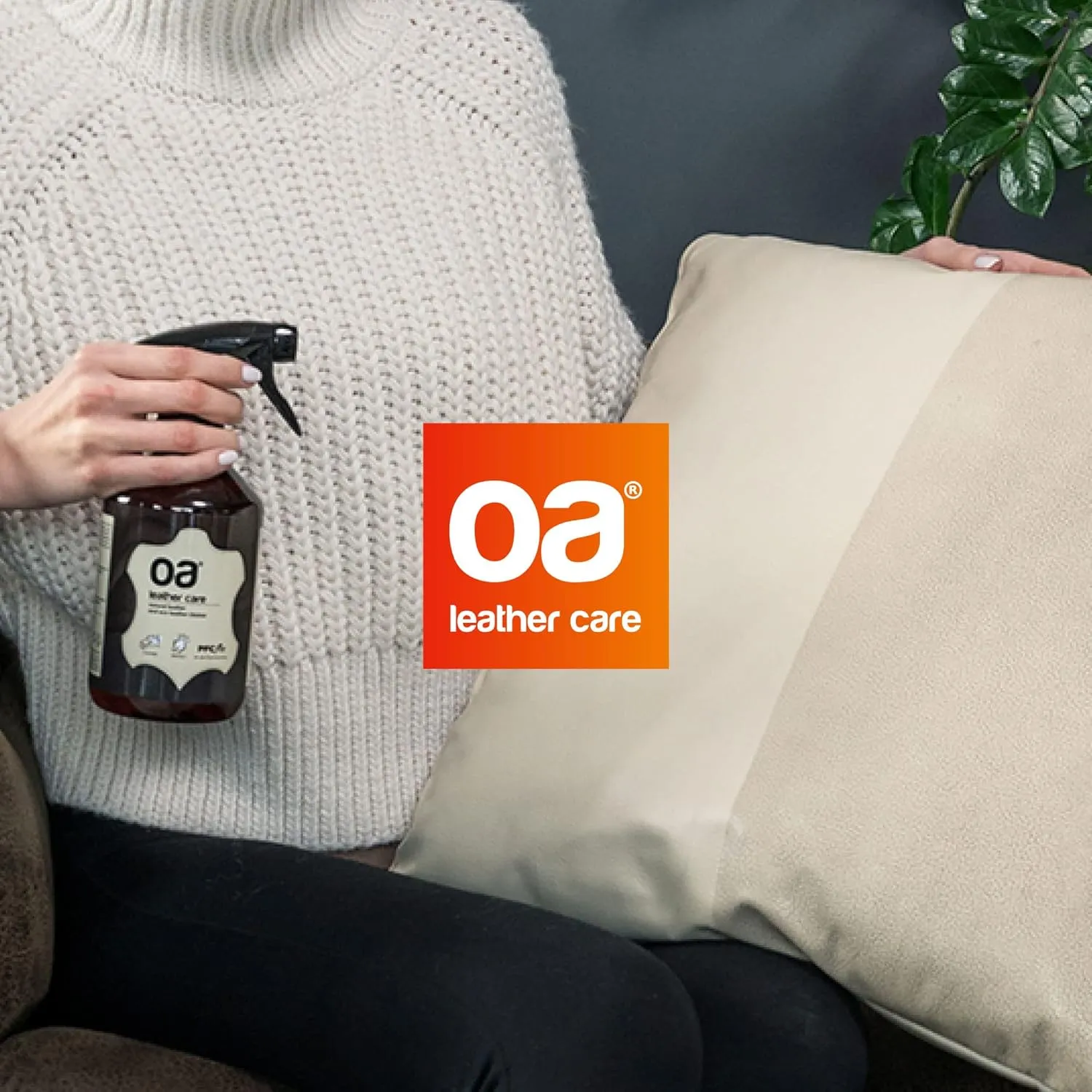OA Leather Care Leather Cleaner Car & Leather Couch (250 ml) - 100% PFC Free - Leather Care for Effective Leather Cleaning - Leather & Faux Leather Cleaner for Sofa, Car Seats, Handbags, Shoes, Jacket