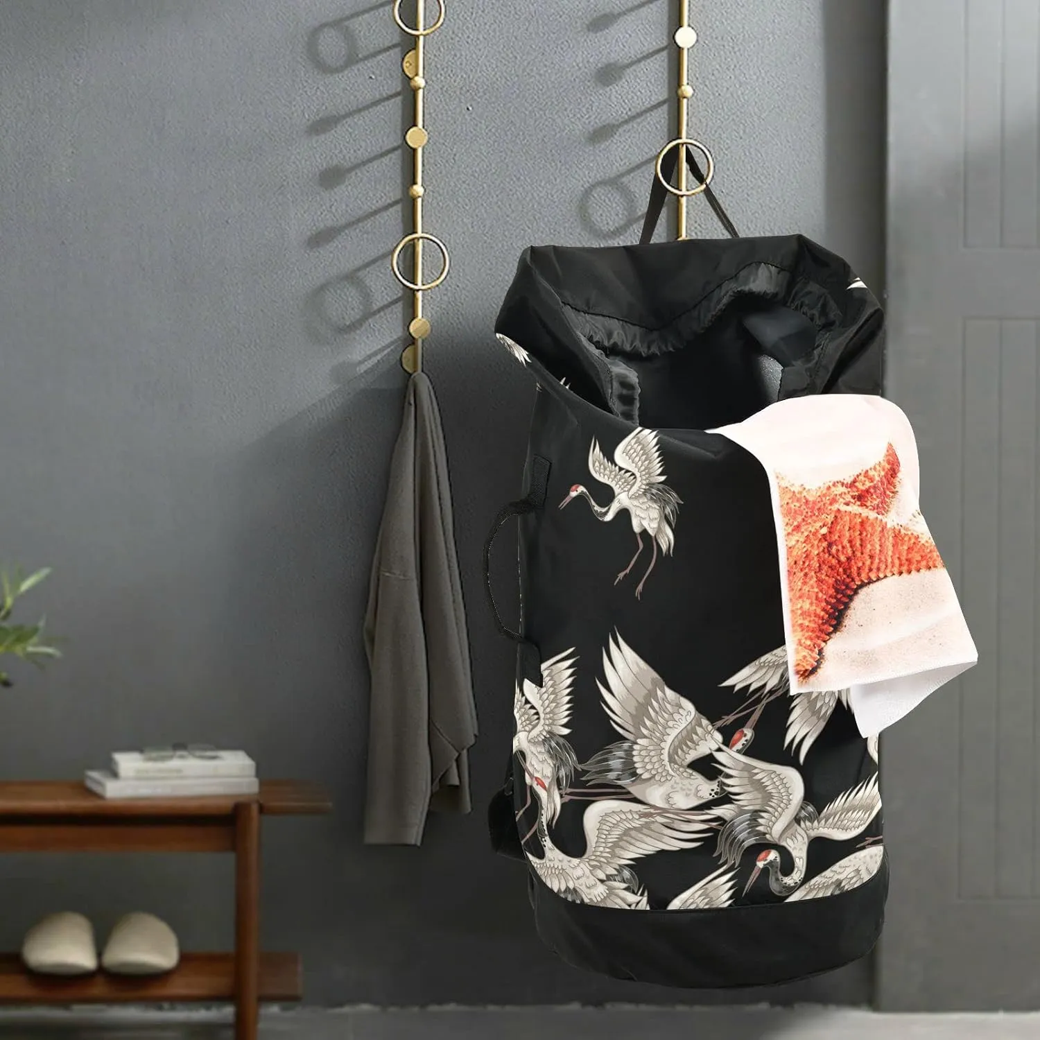 Oyihfvs Seamless Japanese White Cranes Flying on Black Dark Backpack Laundry Bag, Laundry Backpack with Shoulder Straps, Waterproof Nylon Clothes Hamper Bag for Men Women Yoga Backpack