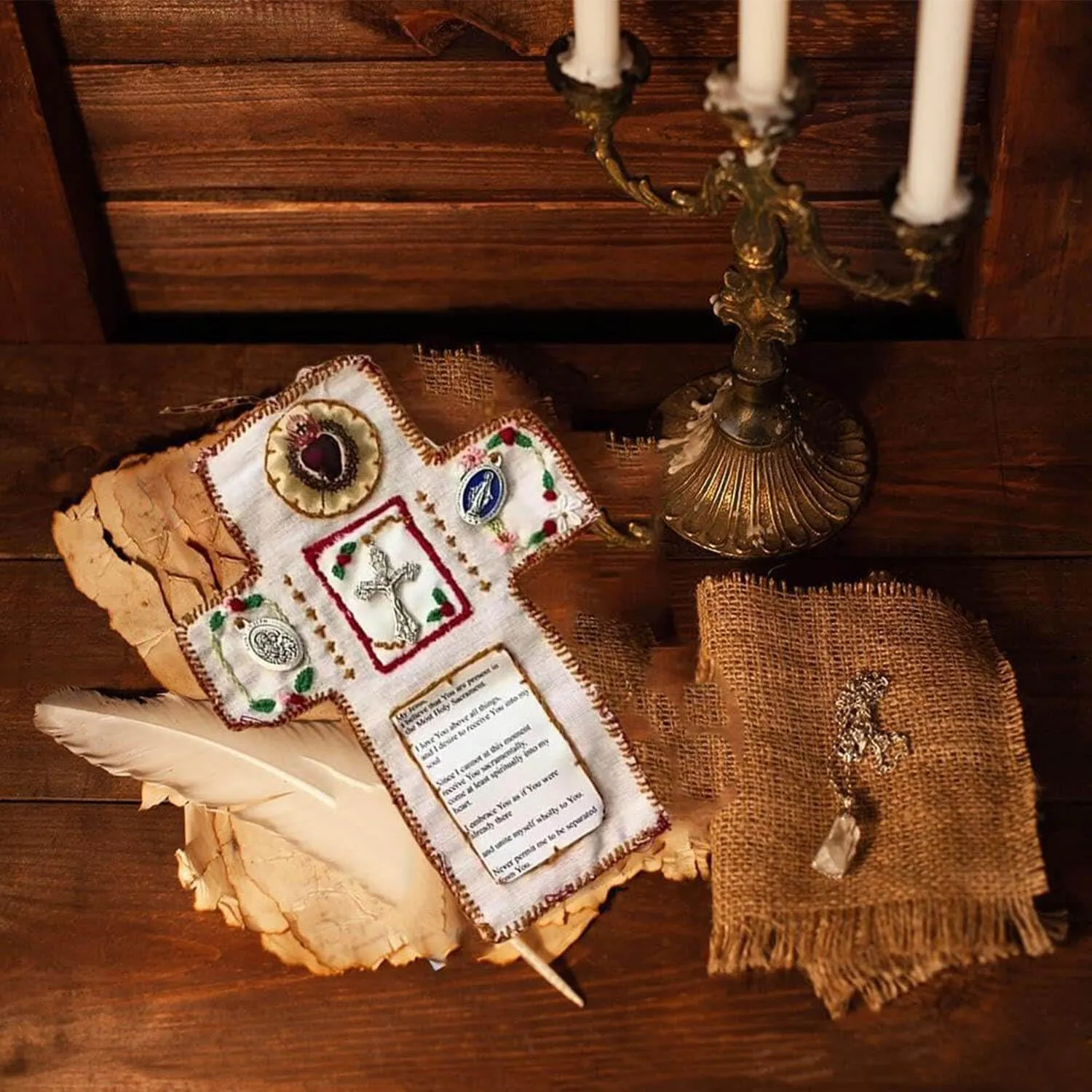 Pocket Shrine with Silver Cross Included Inside,Handmade Stitched Pocket Shrine, Mini Travel Shrine Pouch,Fabric Embroidered Blessing Pocket Shrine (Green-5pcs, one size-1pack)