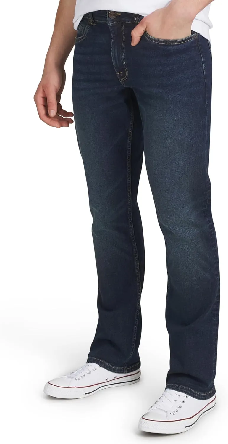 Quiksilver Men's 5 Pocket Straight Fit Stretch Waist Denim Jeans