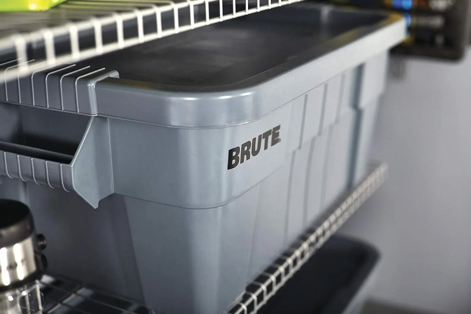 Rubbermaid Commercial Products BRUTE Tote Storage Bin with Lid, 14-Gallon, Gray, Rugged/Reusable Boxes for Moving/Camping/Garage/Basement Storage, Pack of 6