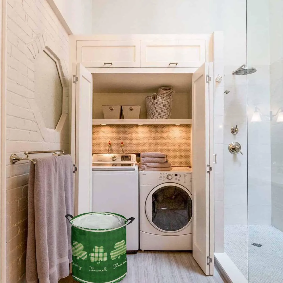 St. Patrick's Day Leaves Laundry Baskets,Green Lucky Clover Collapsible Waterproof Laundry Hamper Dirty Clothes Basket with Handle,Diamond Plaid Storage Bag for Bathroom/Bedroom