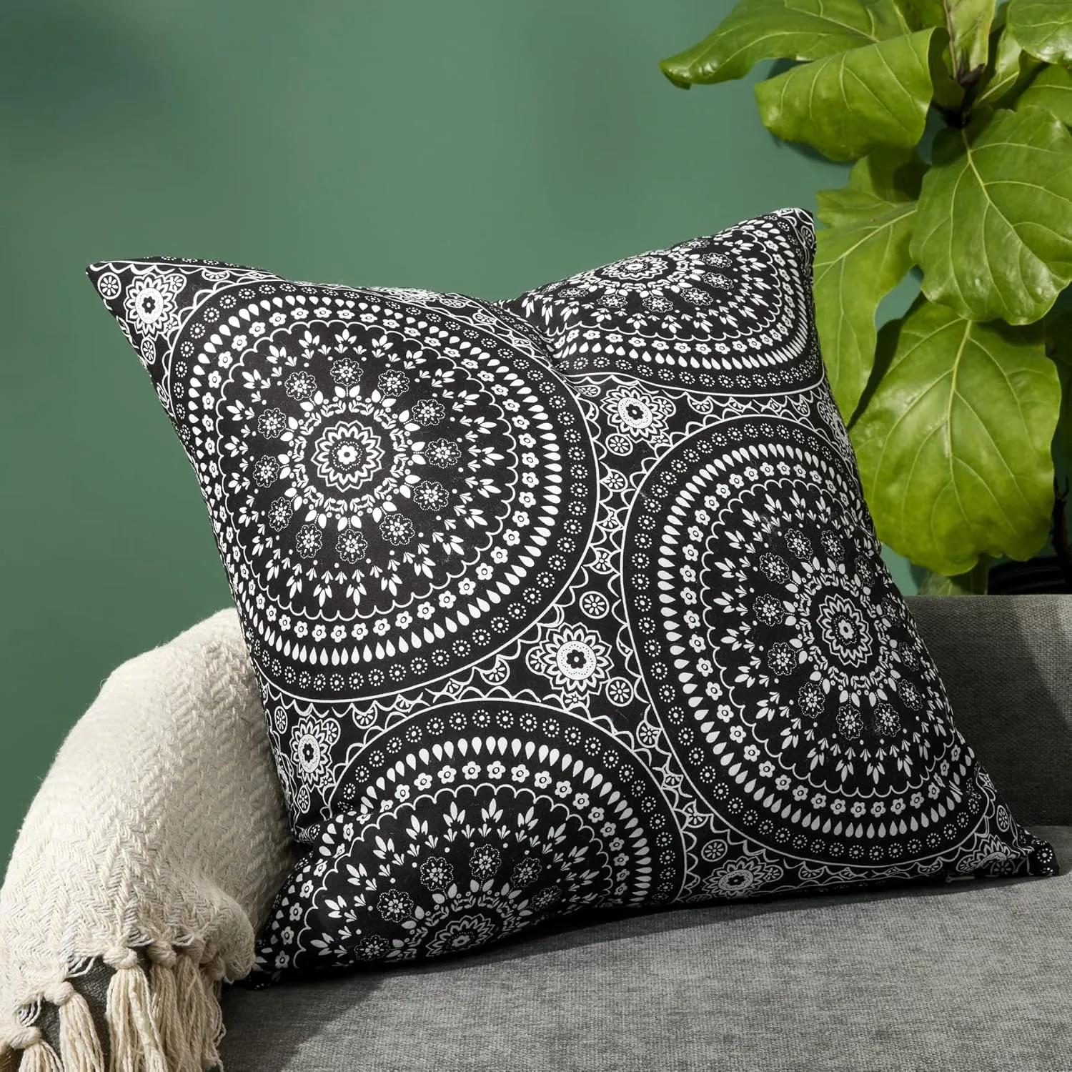 Vera Bradley Women's Cotton Decorative Throw Pillow Cover With Hypoallergenic Insert, Black Bandana Medallion, One Size