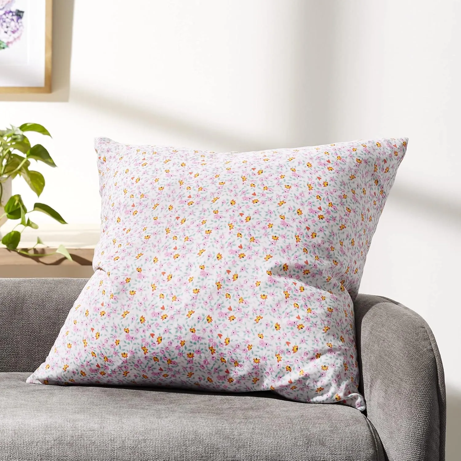 Vera Bradley Women's Cotton Decorative Throw Pillow Cover With Hypoallergenic Insert, Kinda Katherine Ditsy Rose - Recycled Cotton, One Size