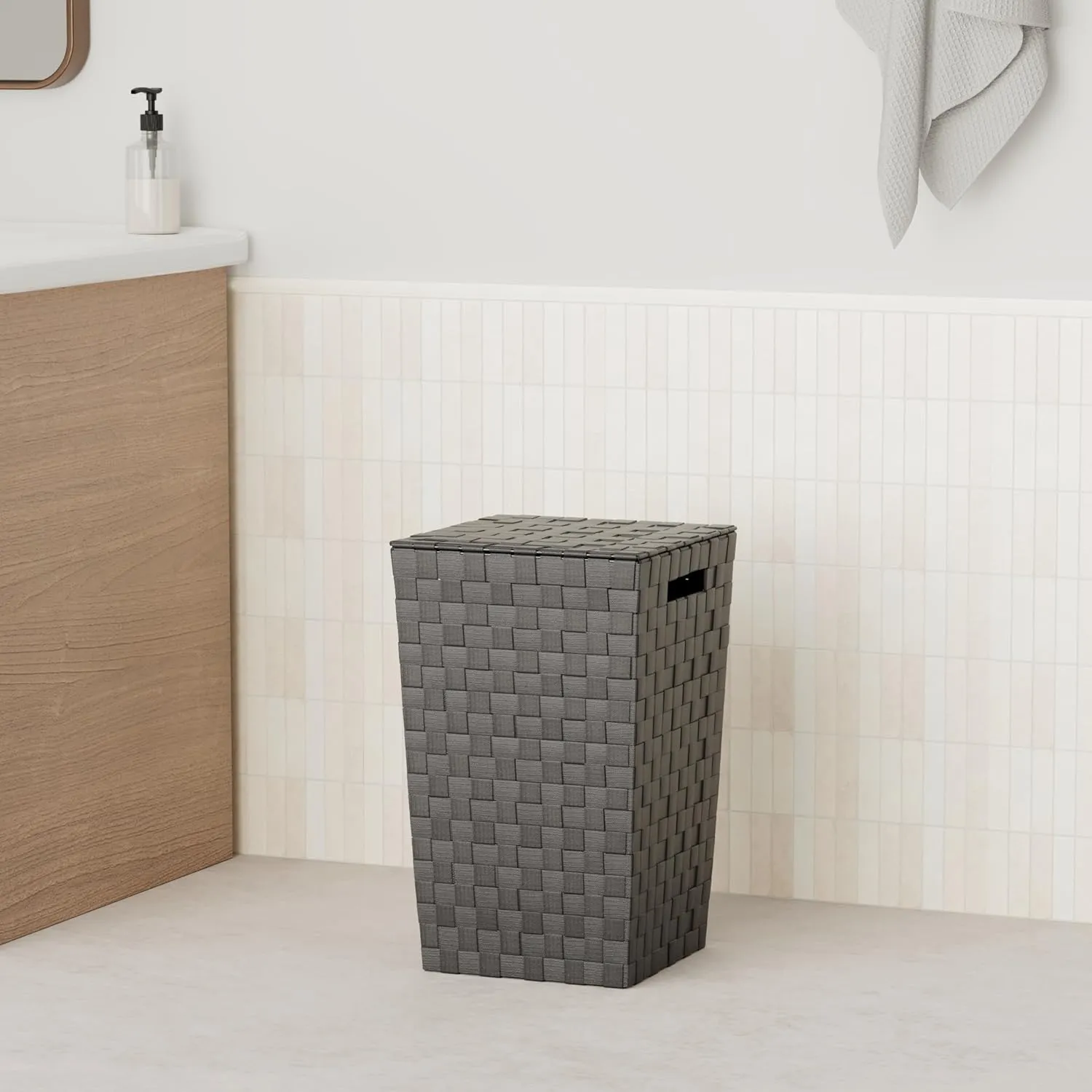 Wenko Laundry bin Adria square in black, 33 x 33 x 53 cm