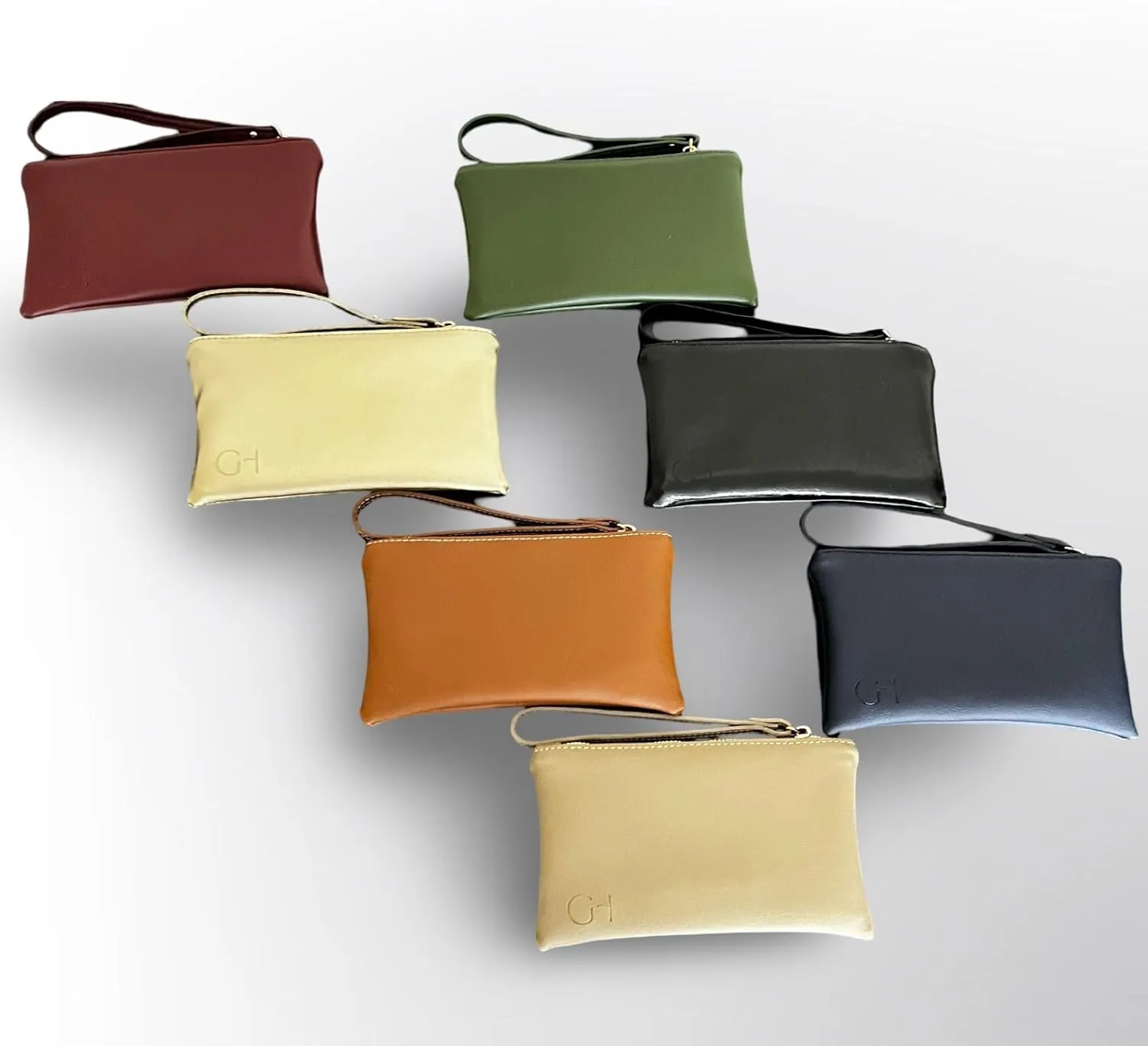 Women's eco-friendly wristlet - made with nopal cactus and corn leather, elegantly crafted in every detail.