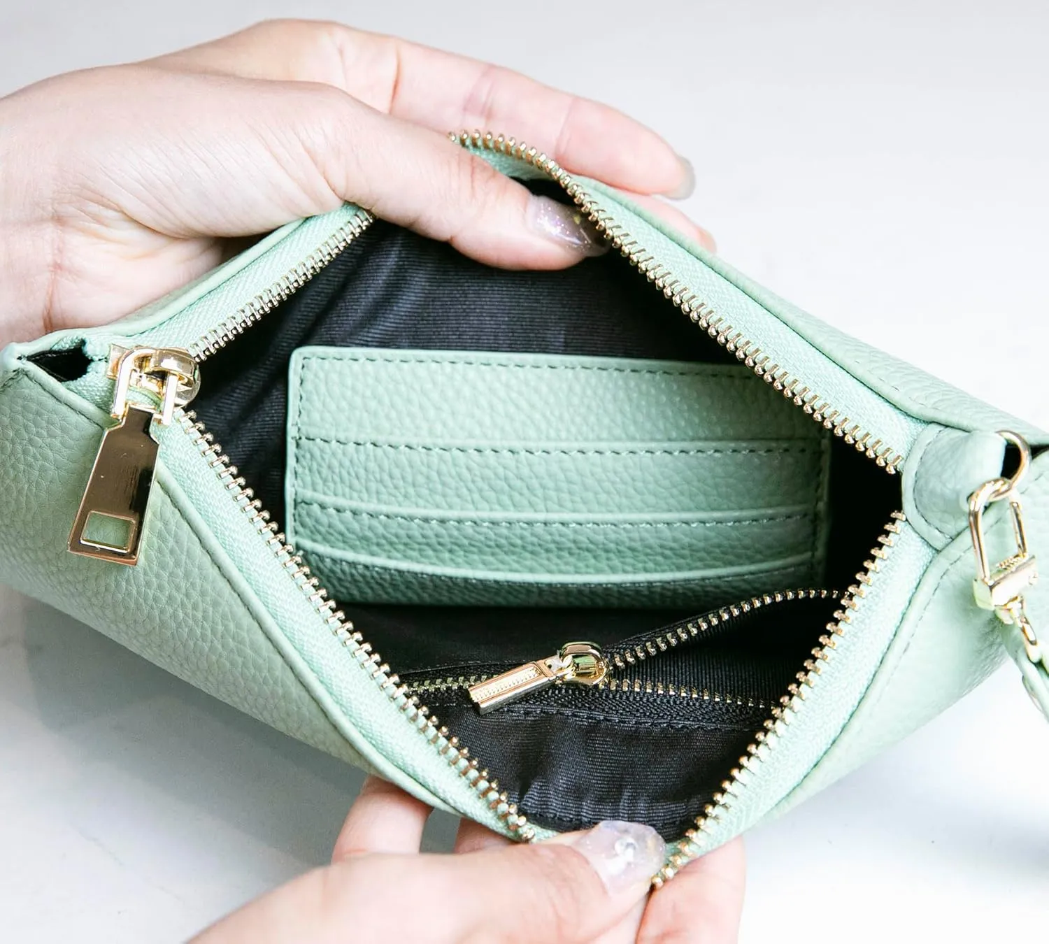 Women's Wristlet Handbag, Clutch Purse, Wristlet Wallet, Travel Organizer, Organizer Clutch, Wristlet Clutch